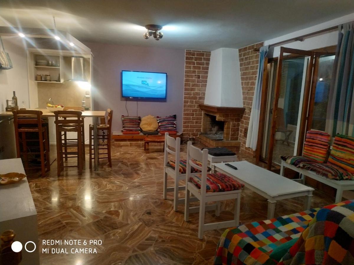 Muses Apartments Eretria  Eksteriør billede